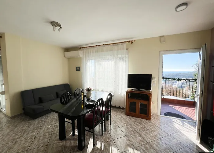 Nitsa Apartment
